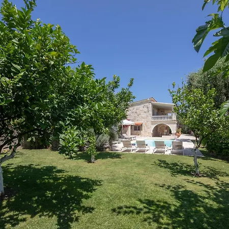 Villa Ionian Garden - Pietra Benitses (Corfu)