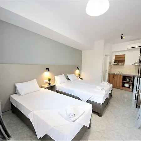 Nikos Aparthotel