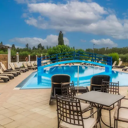 Aparthotel Nikos 3*