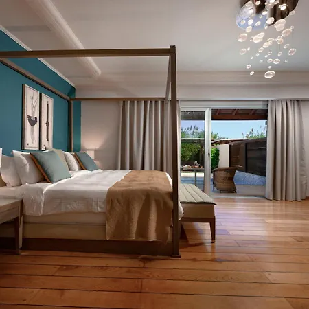 Restia (adults Only) Almiros strand