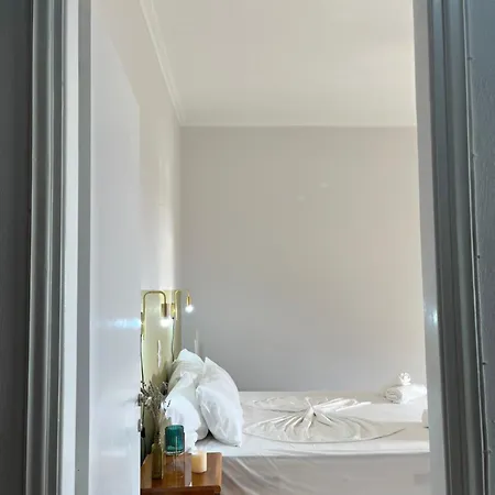 Apartment Papadatos Apts With Amazing View - 5mins From The