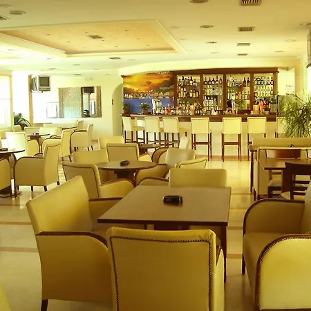 Aparthotel Damia Apts Sidárion