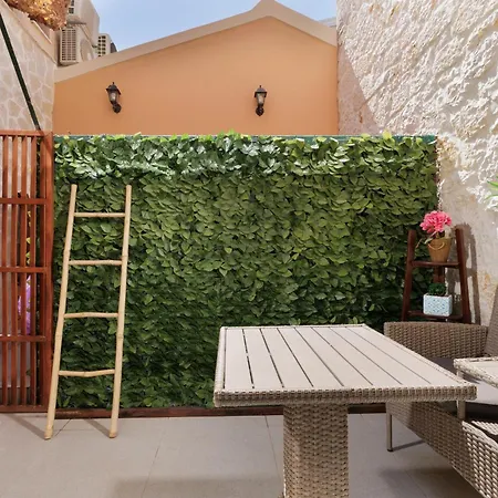 Ferienhaus Corfu Town Luxury -d *