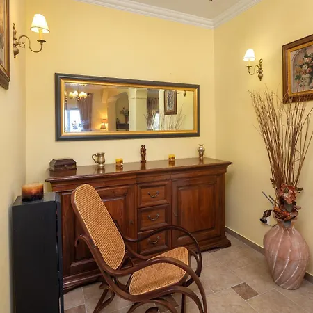 Villa Thea *