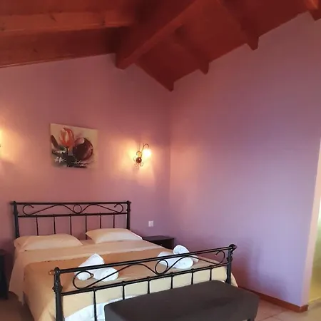 Stefanosplace Sea View 3*