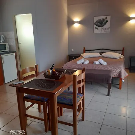 Stefanosplace Sea View Aparthotel 3*