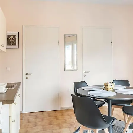 Corfu Downtown Apartment