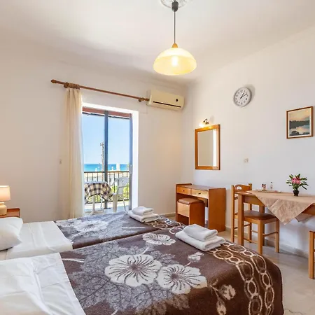 Mires House Front 1 Apartment Agios Gordios (Corfu)