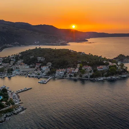 Melina Bay Boutique Hotel
