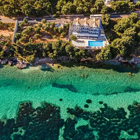 Oceanis Aparthotel 3*