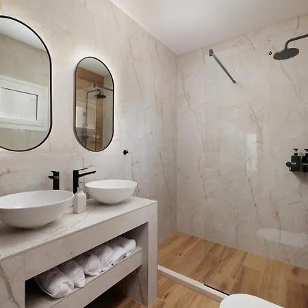 Estasia Luxury With Private Pool By Dadovillas Kommeno (Corfu)