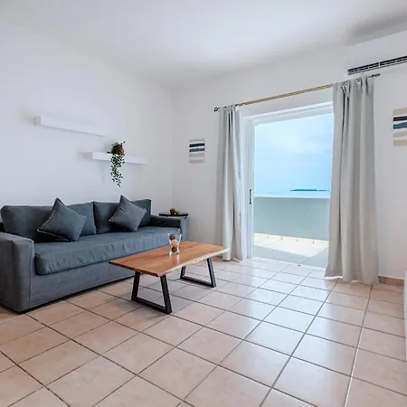 Oceanis 3* Barbati