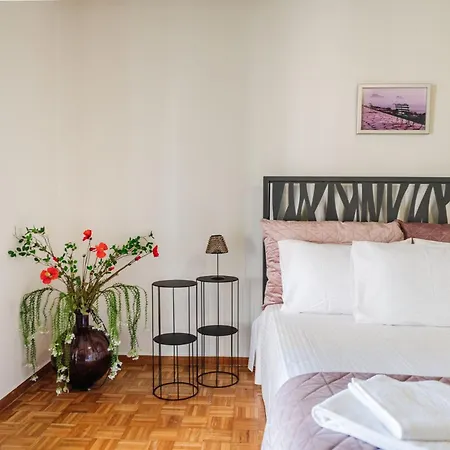 Old Town Finikas Apartment