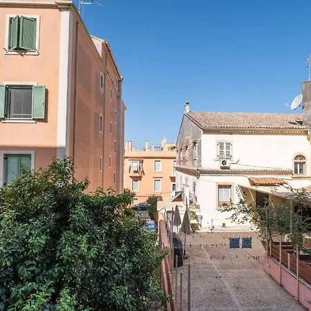 Apartment Old Town Finikas *