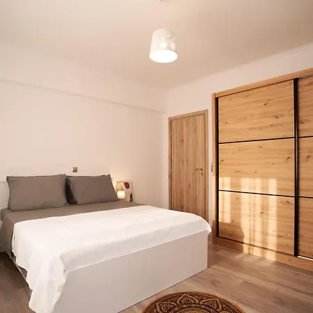 Appartement Dimitris House *