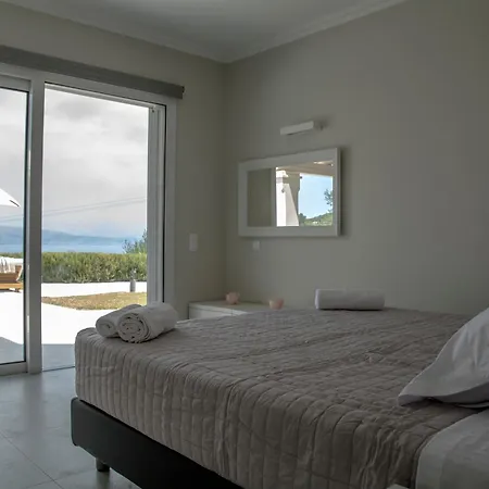 Evas Stone House Villa *