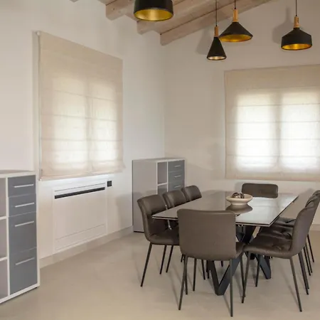 Evas Stone House Villa *