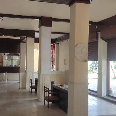Hotel Pantheon Hall Mesongi