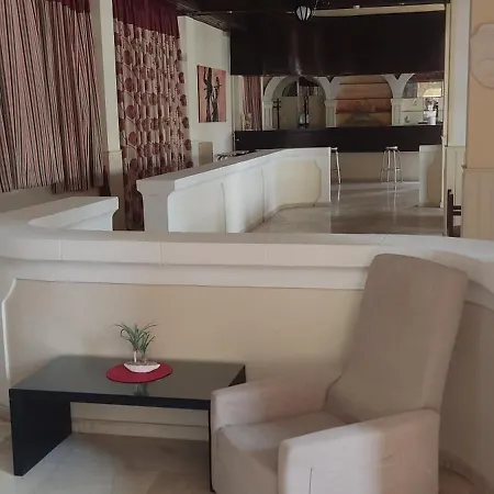 Hotel Pantheon Hall Mesongi