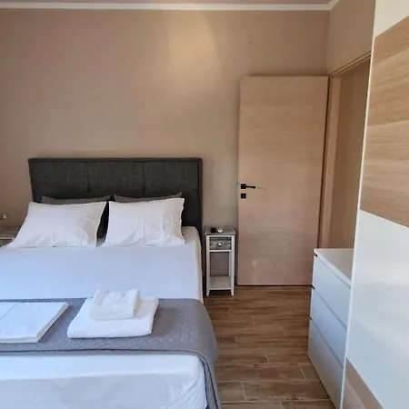 Efi House Appartement