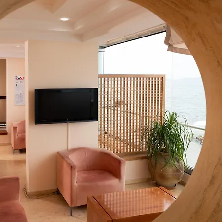 Corfu Maris 4*