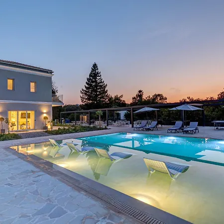 Villa Luxury Rika Corfu- 5 Bedrooms With Pool