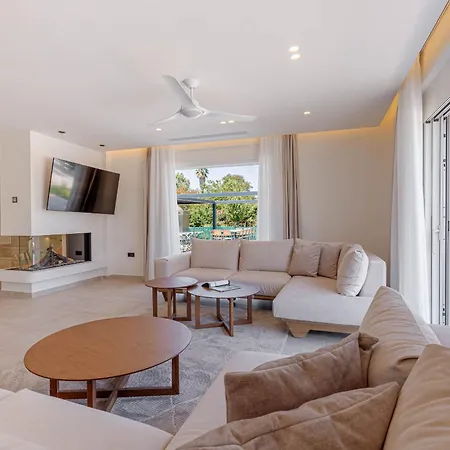 Luxury Rika Corfu- 5 Bedrooms With Pool Villa