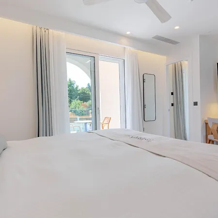 Luxury Rika Corfu- 5 Bedrooms With Pool * Gouvia