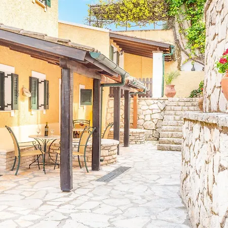 Villa Varvara Kerasia With Private Pool By Dadovillas