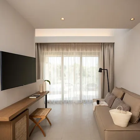 Ekati Mare Lifestyle Hotel 4*