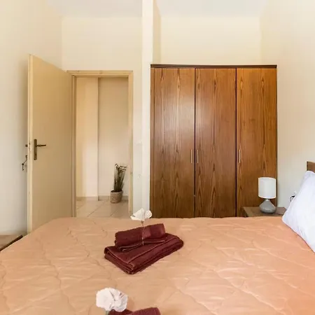 Vakantiehuis Corfiot With Seaviews To Chalikounas