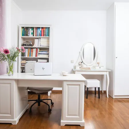 Celestia House Appartement *