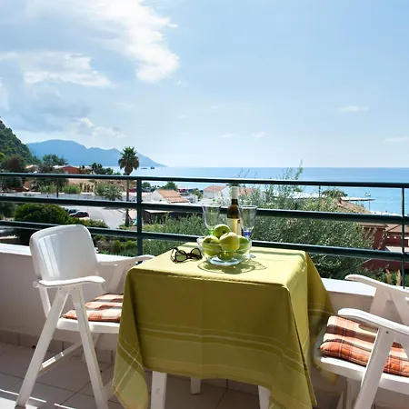 Sea View Apartment *