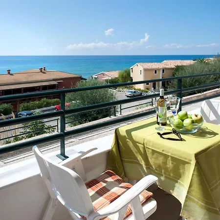 Sea View *