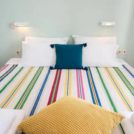 Sea View Apartment *
