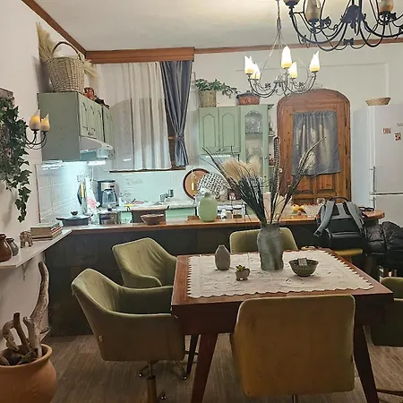 Holiday home House Theodora Holidays Greece Dragotina