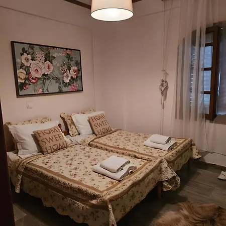 Holiday home House Theodora Holidays Greece Dragotina