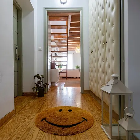 Artist Loft Apartment *