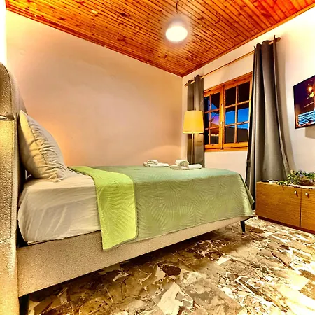 Travellers Gaddafi Agios Gordios Ferienhaus