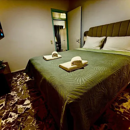 Travellers Gaddafi Agios Gordios Ferienhaus