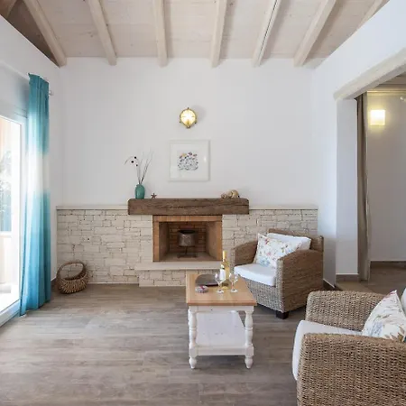 The Cottage, Kaminaki Villa