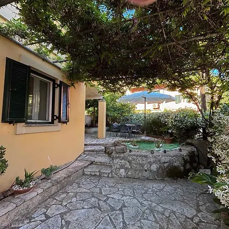 Holiday home Ourano -gastouri Village Center