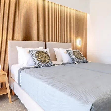 Kostas Beachfront Appartement