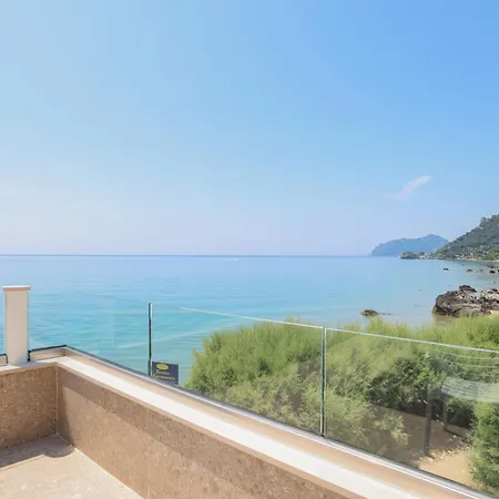Appartement Kostas Beachfront