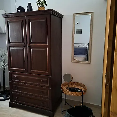 Apartment Karagiotas House *