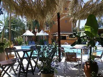 Pantheon Hall Hotel 2*