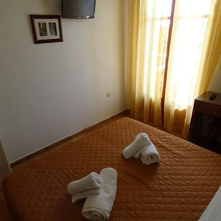Sofia Aparthotel Ypsos