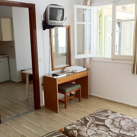 Litharia Aparthotel