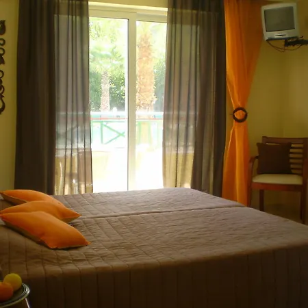 Damia Apts