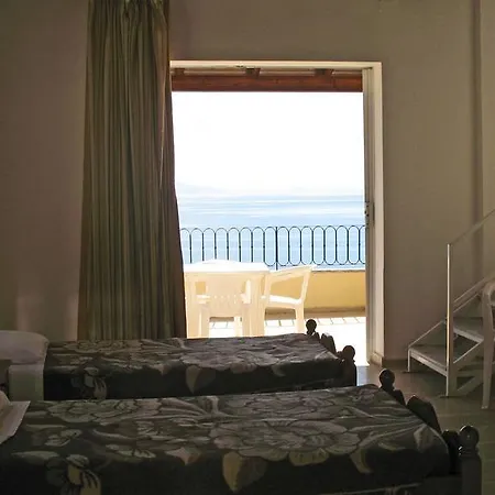 Aparthotel Litharia 2*